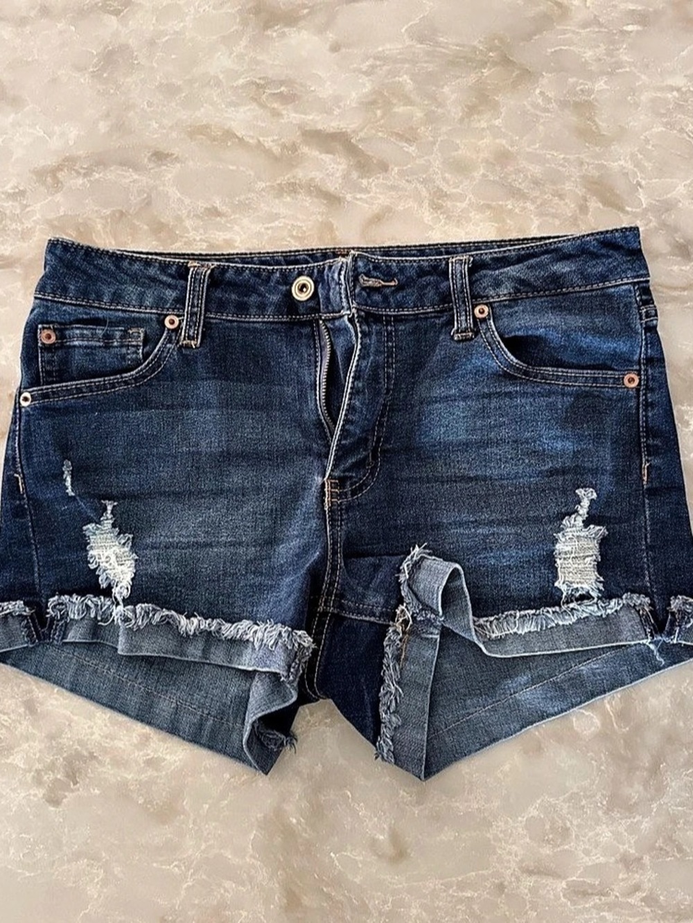 Celebrity Pink The Honey Distressed Denim Jean Shorts Blue Size 7/28